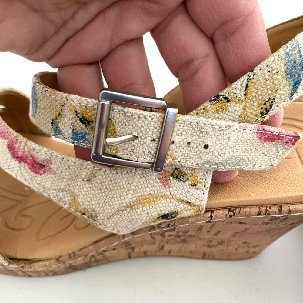 b.o.c Born Concepts Schirra Platform Wedge Heel Sandals Floral Canvas Size 9M - Picture 14 of 17